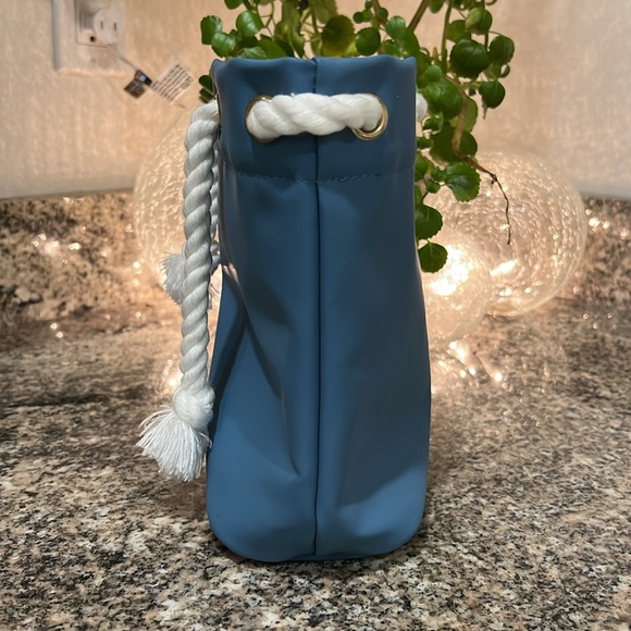 Dolce & Gabbana light blue Pouch - Picture 9 of 10